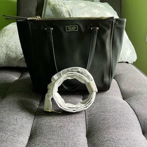Kaye Spade small tote bag.  Nylon dark green.  Crossbody.  Like new condition